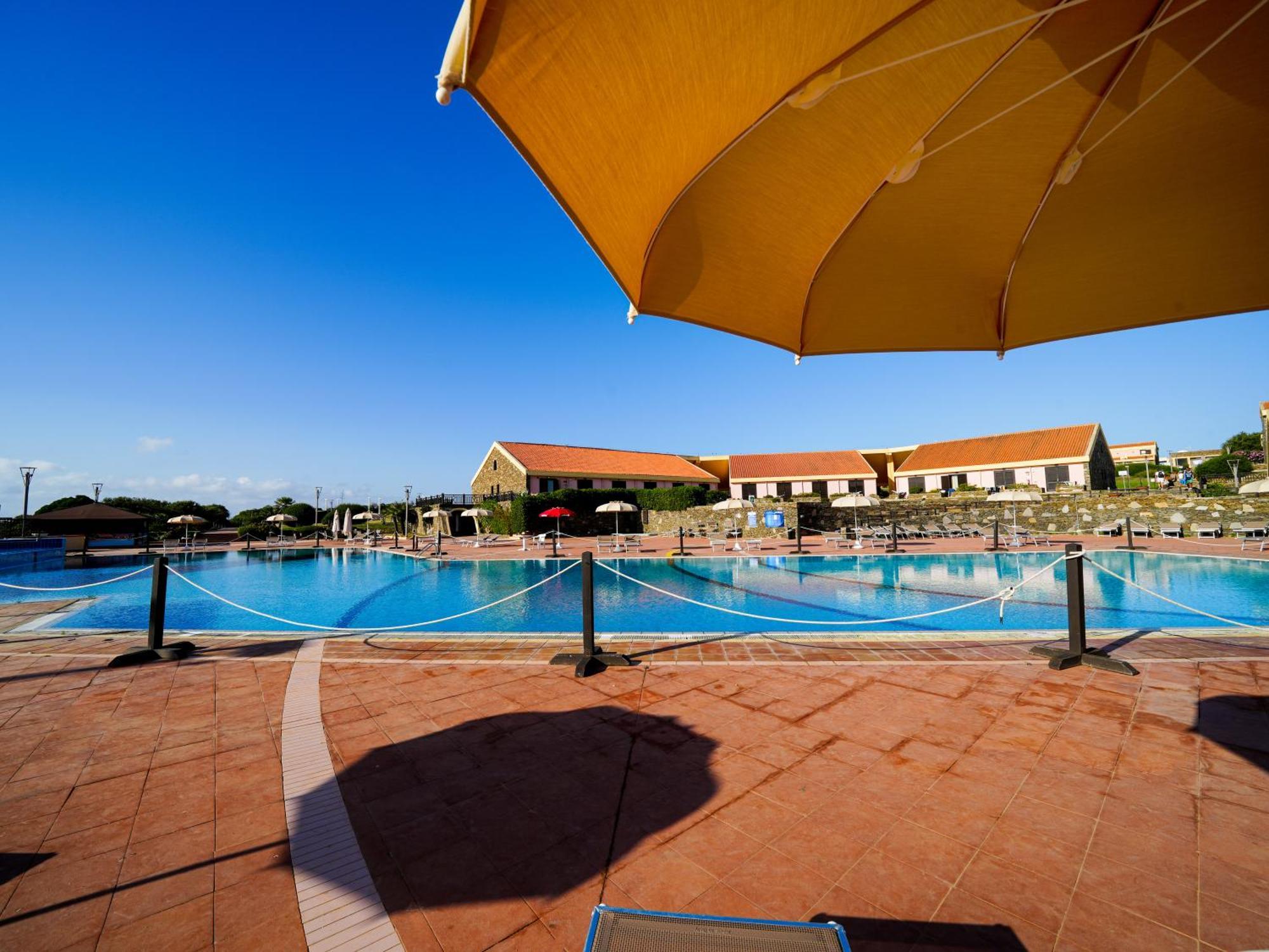 Le Tonnare Di Stintino - Beach Resort Extérieur photo